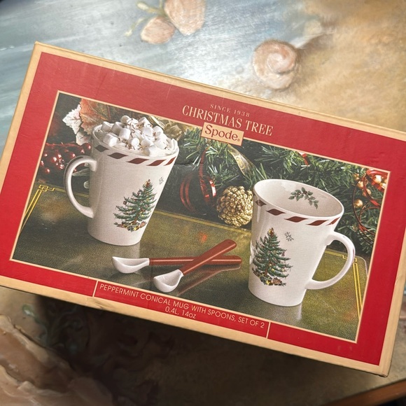 NIB Spode Christmas Tree mug set with spoons - Picture 2 of 16